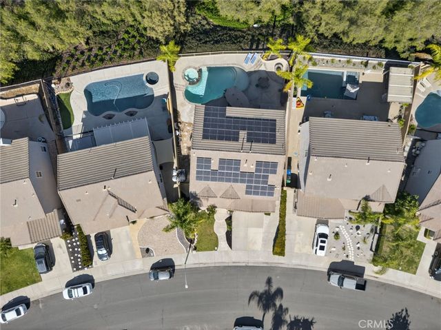 8892 Dahlia Drive, Corona, CA 92883