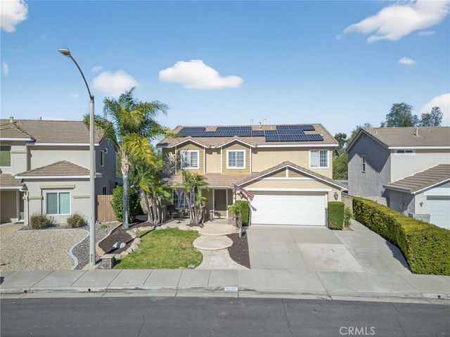 8892 Dahlia Drive, Corona, CA 92883