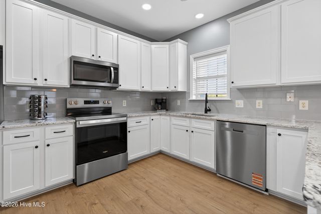 111 Hanby Avenue, Carolina Beach, NC 28428