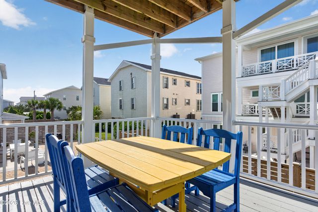 111 Hanby Avenue, Carolina Beach, NC 28428