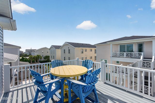 111 Hanby Avenue, Carolina Beach, NC 28428