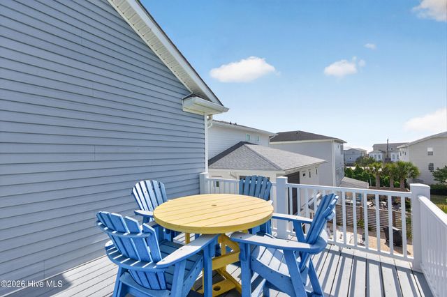 111 Hanby Avenue, Carolina Beach, NC 28428
