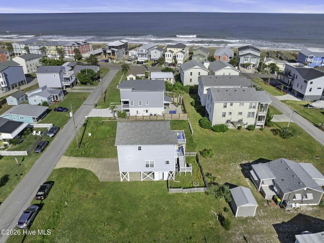 111 Hanby Avenue, Carolina Beach, NC 28428