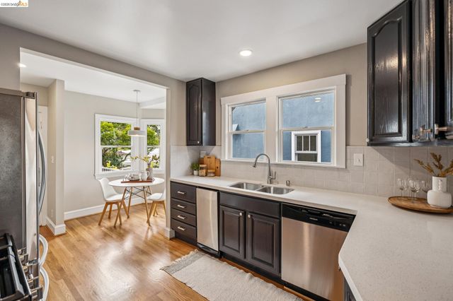 922 Carmel Ave, Albany, CA 94706