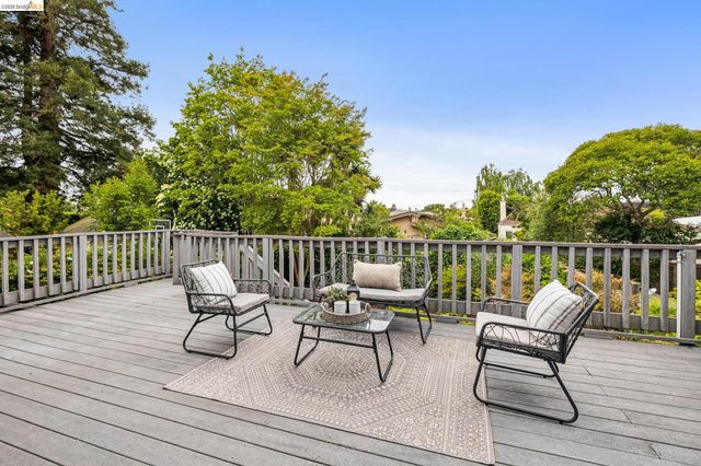 922 Carmel Ave, Albany, CA 94706