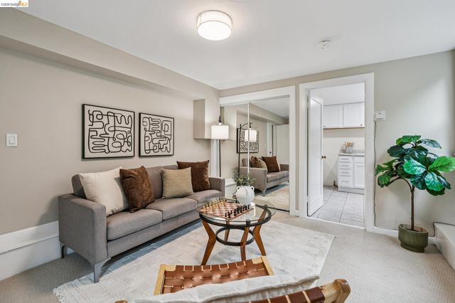 922 Carmel Ave, Albany, CA 94706