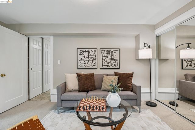 922 Carmel Ave, Albany, CA 94706