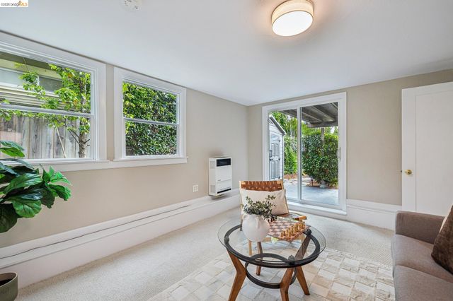 922 Carmel Ave, Albany, CA 94706