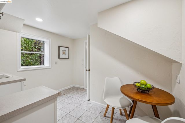 922 Carmel Ave, Albany, CA 94706