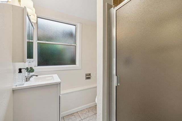 922 Carmel Ave, Albany, CA 94706
