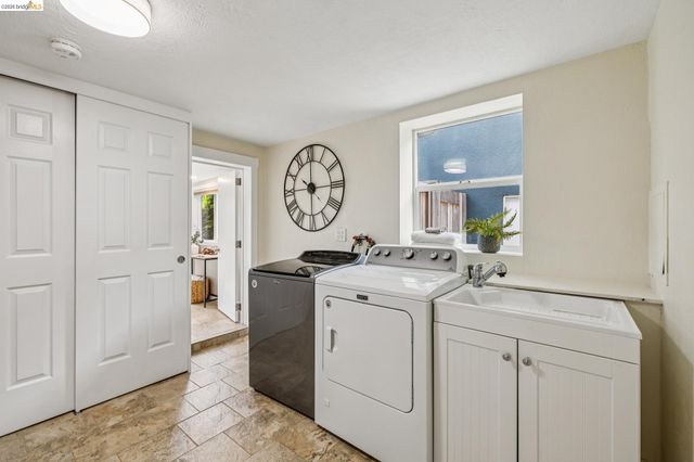 922 Carmel Ave, Albany, CA 94706