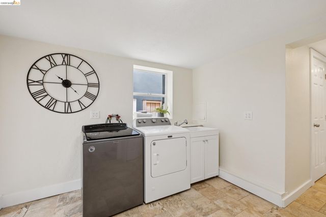 922 Carmel Ave, Albany, CA 94706