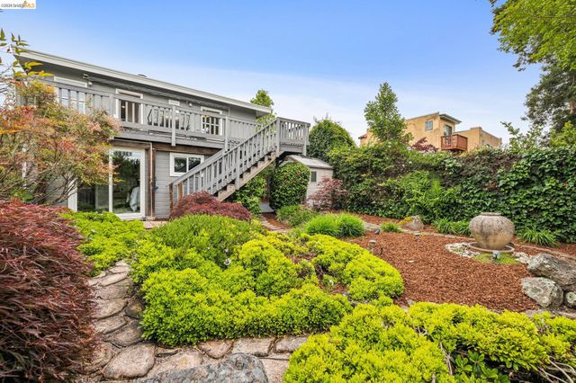 922 Carmel Ave, Albany, CA 94706