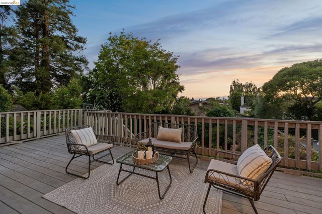 922 Carmel Ave, Albany, CA 94706