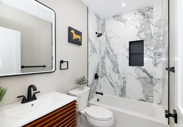 13 Arlington St A, Somerville, MA 02145