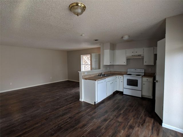 1603 Onion Creek Village DR B, Round Rock, TX 78664