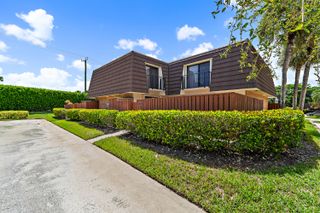 1221 12TH Court, Jupiter, FL 33477