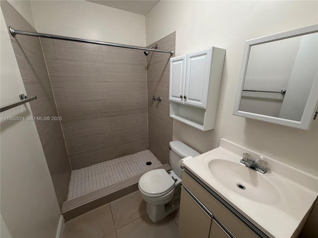 808 NW 19th St c, Fort Lauderdale, FL 33311