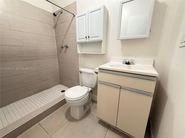 808 NW 19th St c, Fort Lauderdale, FL 33311