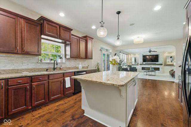 2540 Wineland Creek Drive, Carmel, IN 46074
