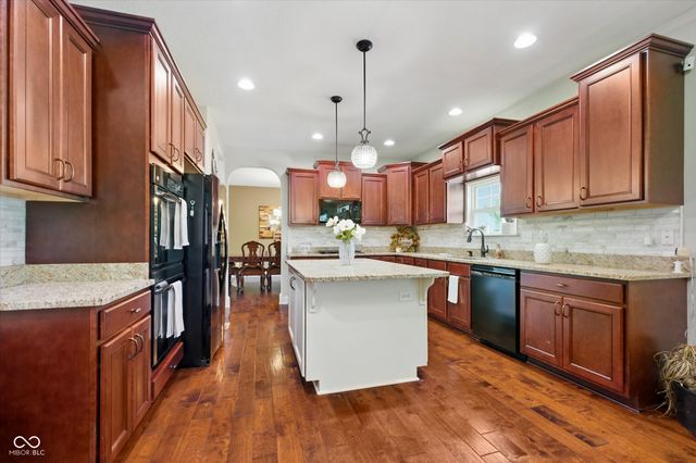 2540 Wineland Creek Drive, Carmel, IN 46074