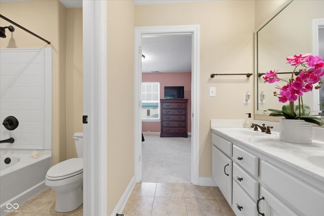 2540 Wineland Creek Drive, Carmel, IN 46074