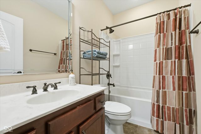 2540 Wineland Creek Drive, Carmel, IN 46074