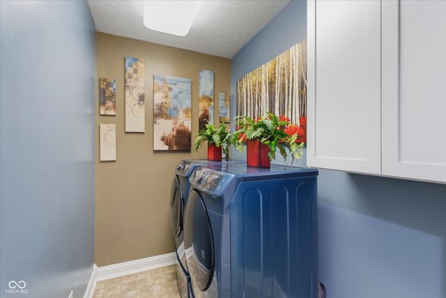 2540 Wineland Creek Drive, Carmel, IN 46074