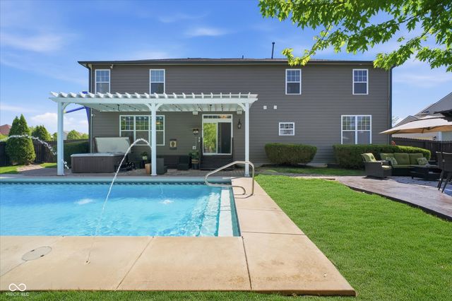 2540 Wineland Creek Drive, Carmel, IN 46074