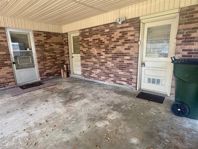 130 Spring Street, Lake Charles, LA 70605