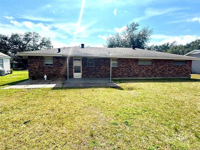 130 Spring Street, Lake Charles, LA 70605