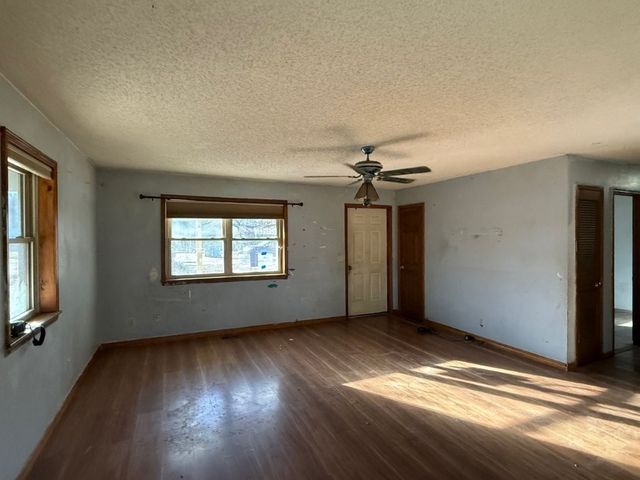 503 Madison Street, Huntsville, AR 72740