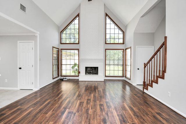 315 Muirwood Lane, Sugar Land, TX 77498