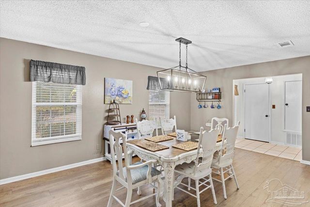 5637 Camellia Ave, Milton, FL 32570