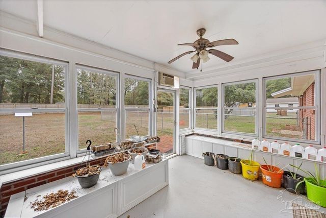 5637 Camellia Ave, Milton, FL 32570