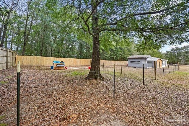 5637 Camellia Ave, Milton, FL 32570