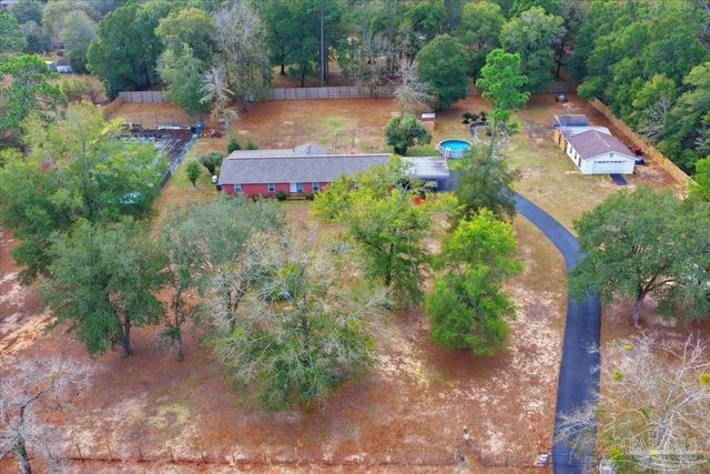 5637 Camellia Ave, Milton, FL 32570