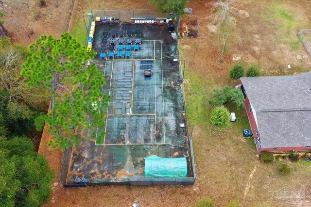 5637 Camellia Ave, Milton, FL 32570