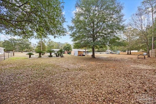 5637 Camellia Ave, Milton, FL 32570