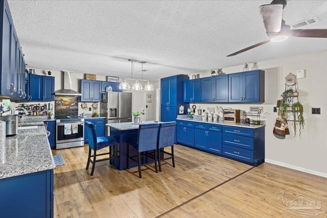 5637 Camellia Ave, Milton, FL 32570