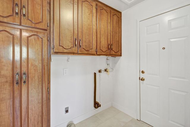 5506 C St, Sacramento, CA 95819