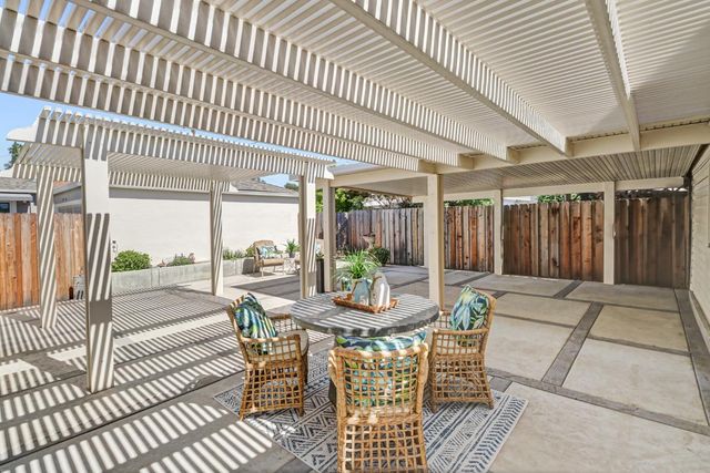 5506 C St, Sacramento, CA 95819