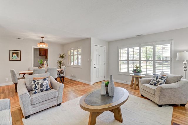 5506 C St, Sacramento, CA 95819