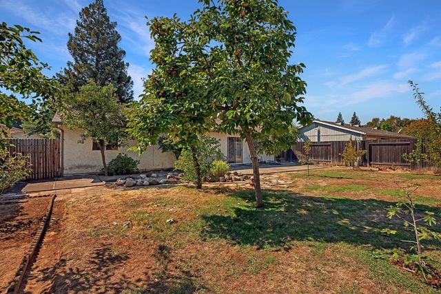 4053 Bairnsdale Way, Sacramento, CA 95826