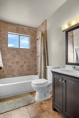 4053 Bairnsdale Way, Sacramento, CA 95826