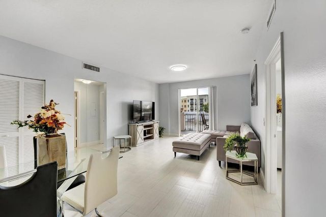 250 NE 3rd Avenue 1317, Delray Beach, FL 33444