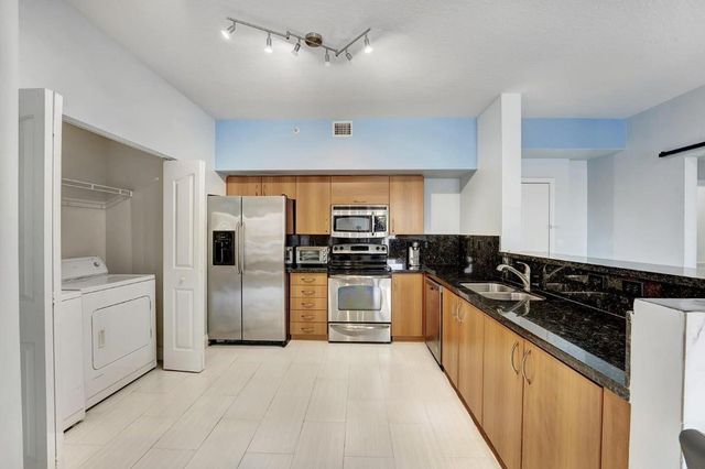 250 NE 3rd Avenue 1317, Delray Beach, FL 33444