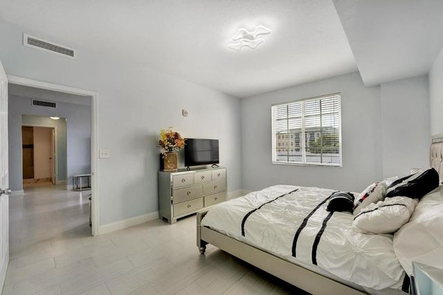 250 NE 3rd Avenue 1317, Delray Beach, FL 33444