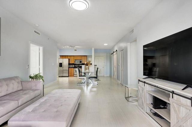 250 NE 3rd Avenue 1317, Delray Beach, FL 33444