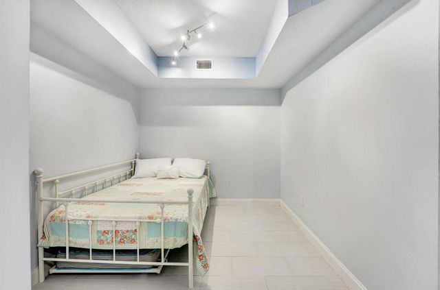 250 NE 3rd Avenue 1317, Delray Beach, FL 33444